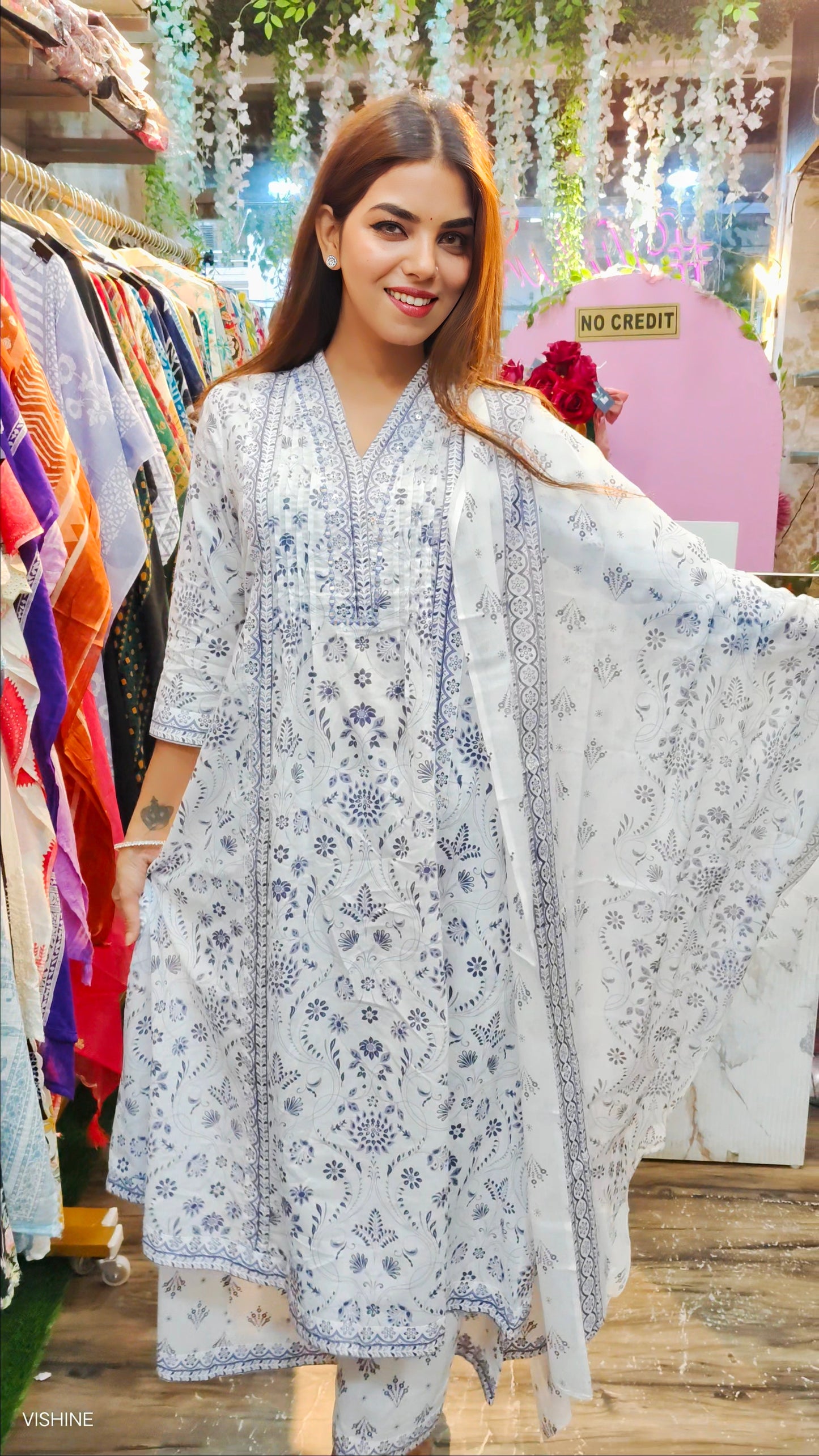 Elegant Floral Mul Cotton Suit Set with Dupatta